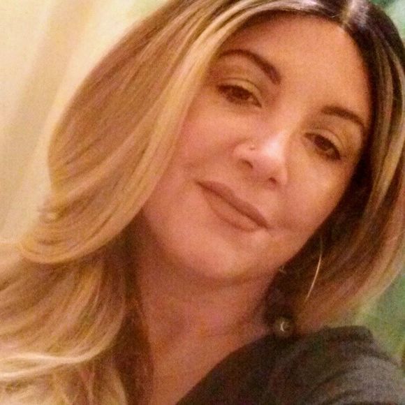 Meet your Posher, Megan - Picture 1 of 1